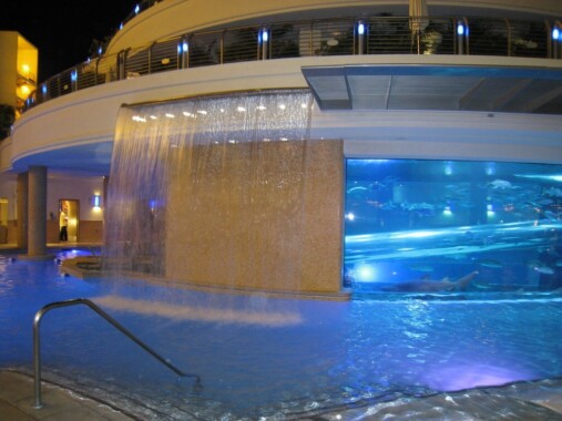 Basen w hotelu Golden Nugget Las Vegas