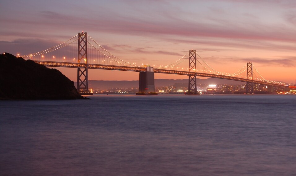 Tunel na wyspie Yerba Buena