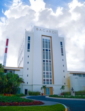 Biuro fabryki rumu Bacardi