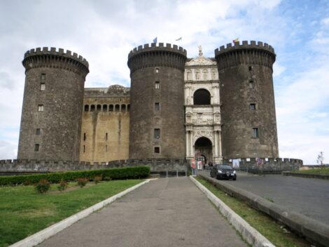 Castel Nuovo w Neapolu