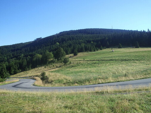 Czarna Góra widziana z Przełęczy Puchaczówka, Sudety