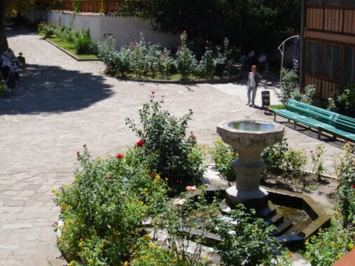 Dziedziniec pałacu chanów krymskich w Bakczysaraju