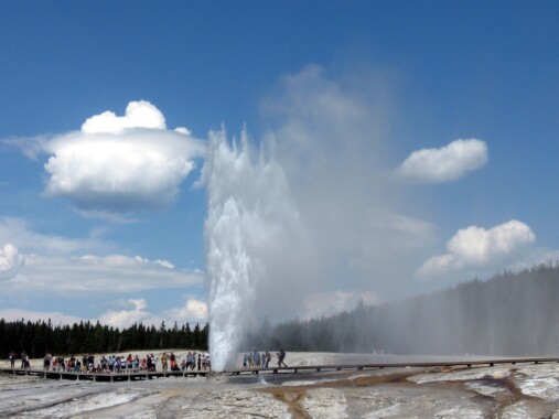 Gejzery w Parku Yellowstone