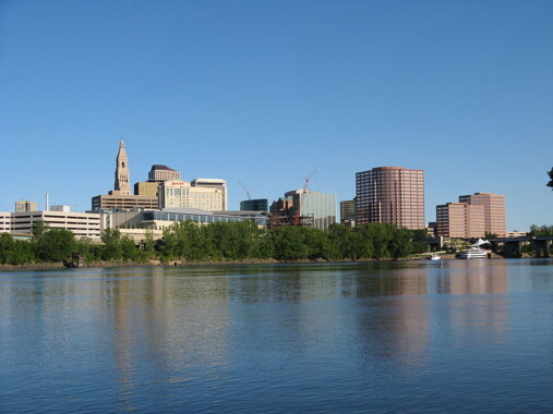 Hartford widziane z rzeki Connecticut