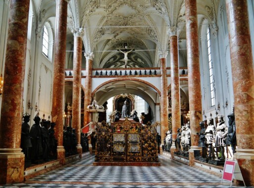 Hofkirche – Kościół Dworski w Innsbrucku
