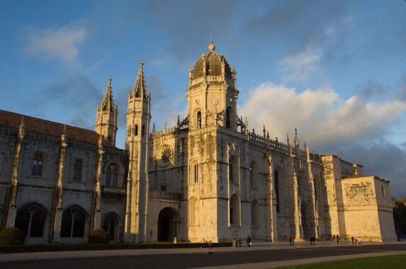 Klasztor Hieronimitów w dzielnicy Belém w Lizbonie