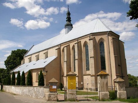Kościół parafialny Wniebowzięcia Najświętszej Maryi Panny i św. Stanisława Biskupa Męczennika w Bodzentynie