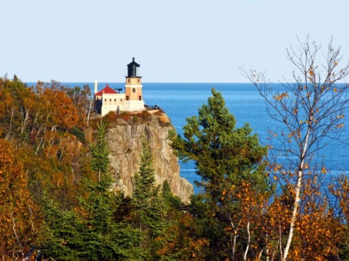 Latarnia morska Split Rock znajdująca się na północnym brzegu Jeziora Górnego