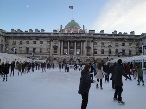 Lodowisko przed Somerset House