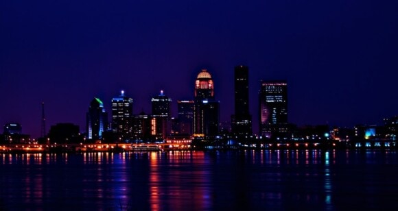 Louisville nocą