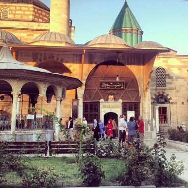 Mauzoleum i Muzeum Mevlany w Konyi