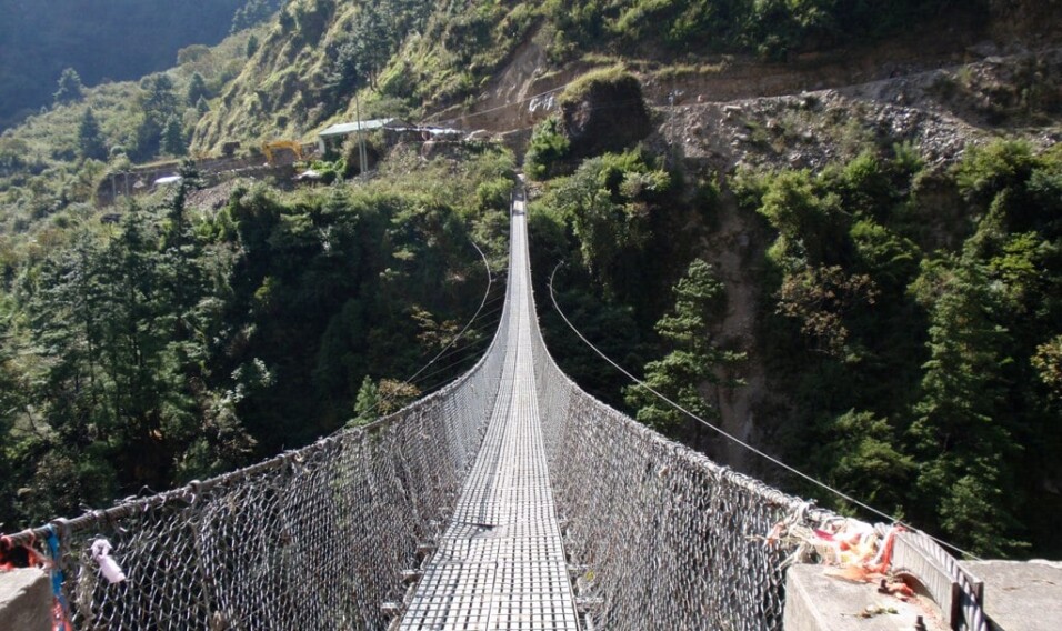 Most wiszący nad rzeką Kali Gandaki, Nepal