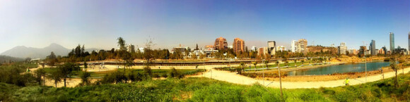 Panorama Parku Bicentenario w Santiago