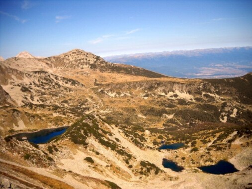 Piryn – w tle Riła