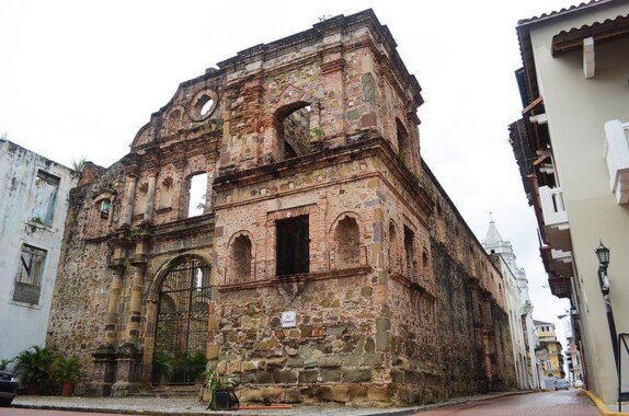 Ruiny kościoła i klasztoru Jezuitów w Panamie