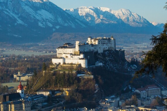 Wschód słońca nad Salzburgiem