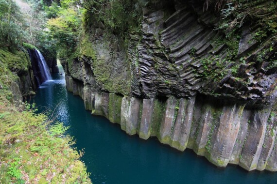 Takachiho-kyo (Gorge) i wodospad Manai