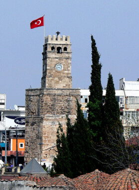 Wieża zegarowa w Antalya